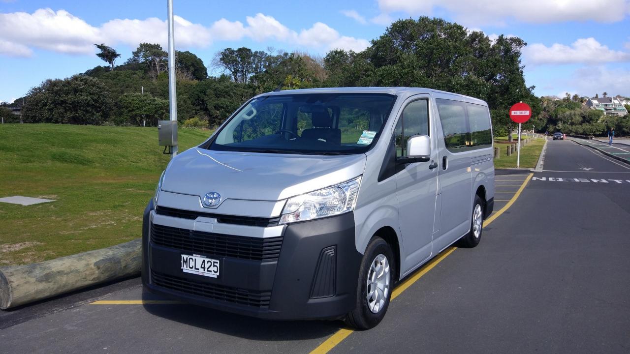 TOYOTA REGIUS ACE 2015